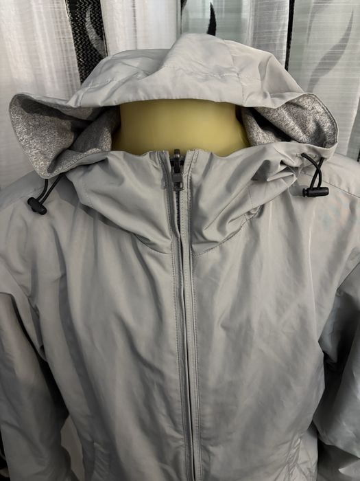 Uniqlo якета.