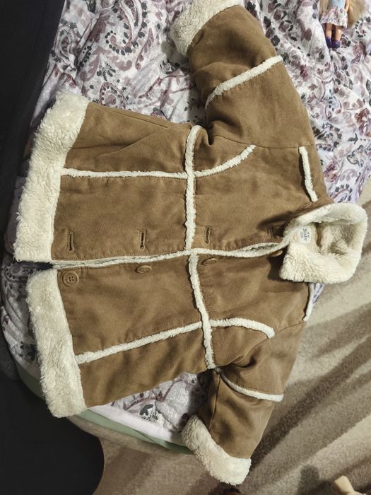 Бебешко кожухче Hm