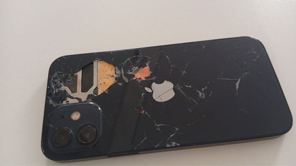 iPhone 12 128гб.