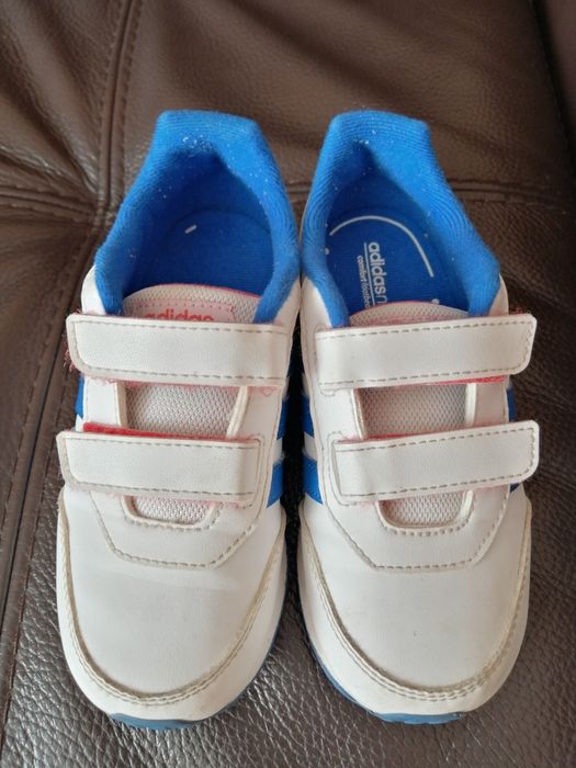 Нови детски маратонки Adidas 27. номер