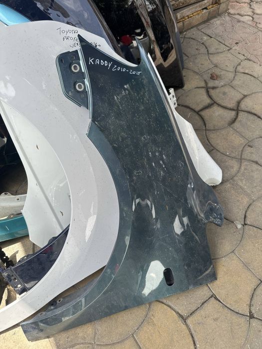Aripa stanga Volkswagen Caddy 2010/2011/2012/2013/2014/2015