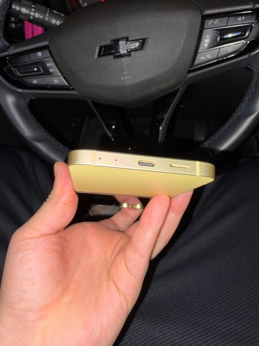 galaxy z flip 6 5G yellow
