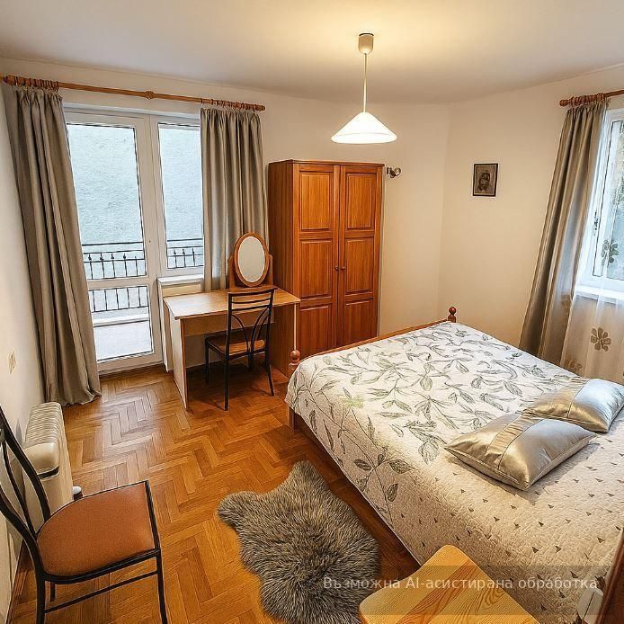 Дава се под наем Двустаен апартамент в Варна, Център - 75 кв.м за 478.38 € - Снимка #3