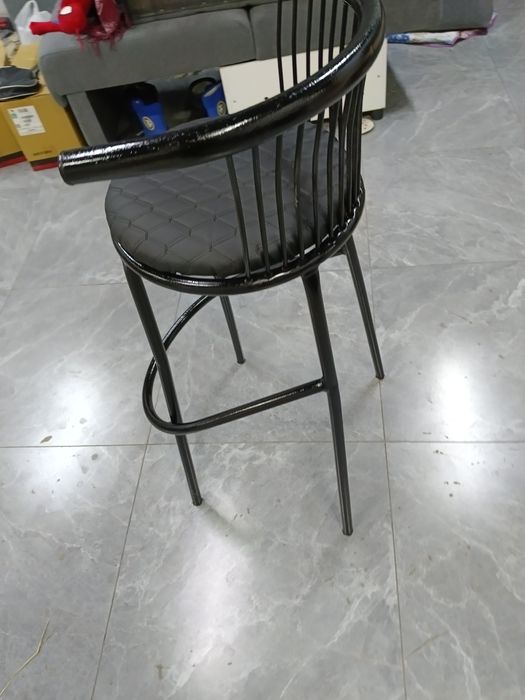 Продам барный стул