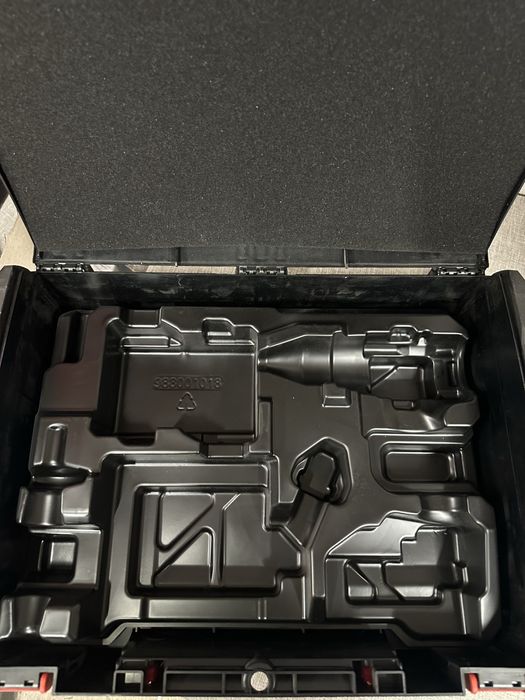 Cutii transport scule, Milwaukee