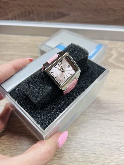 Дамски часовник Casio