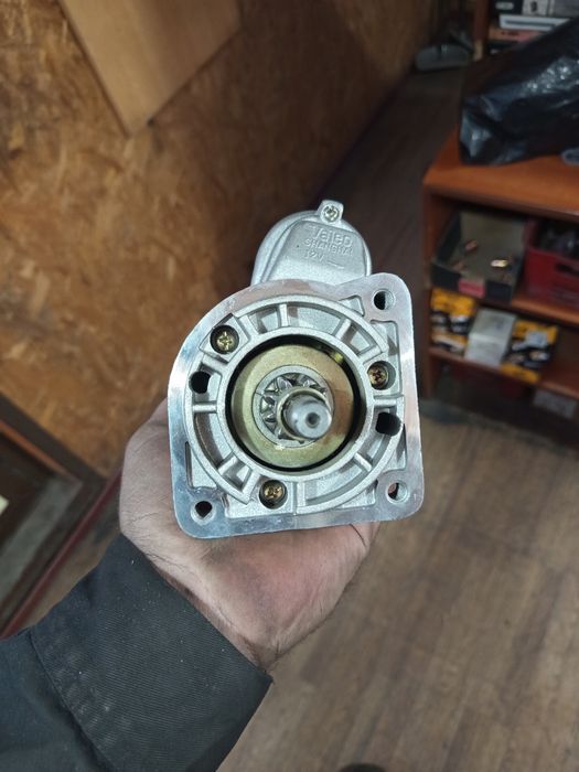 Стартер на Ауди б3 АКПП