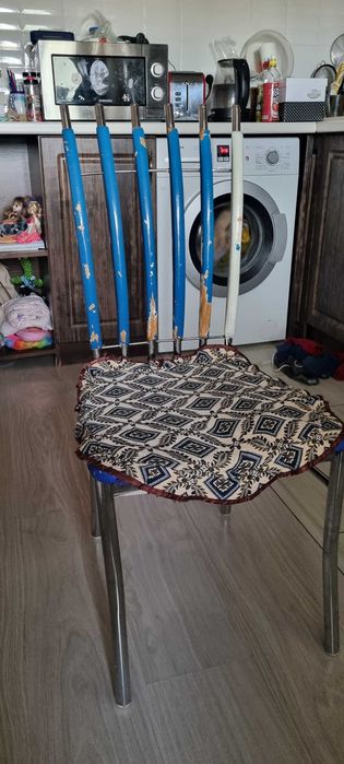 Продам стулья металлические