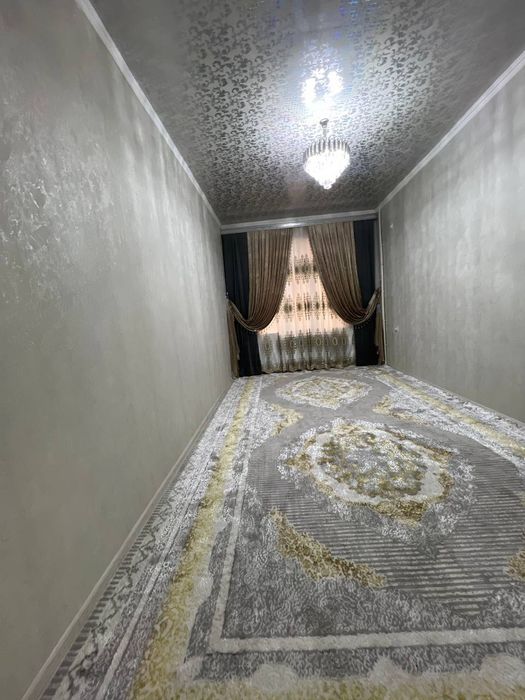 Tinchlik domlaridan 1etaj padvallari bilan birga 1 xona 2 xona qilinga