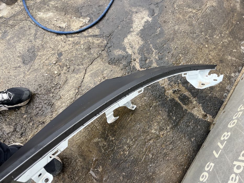 Калник Tesla Y