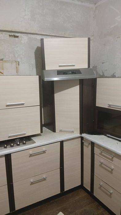 Кухонный гарнитур