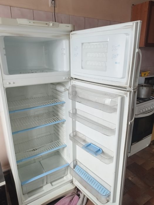 Холодильник индезит