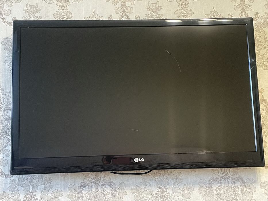 Продам телевизор модель LG