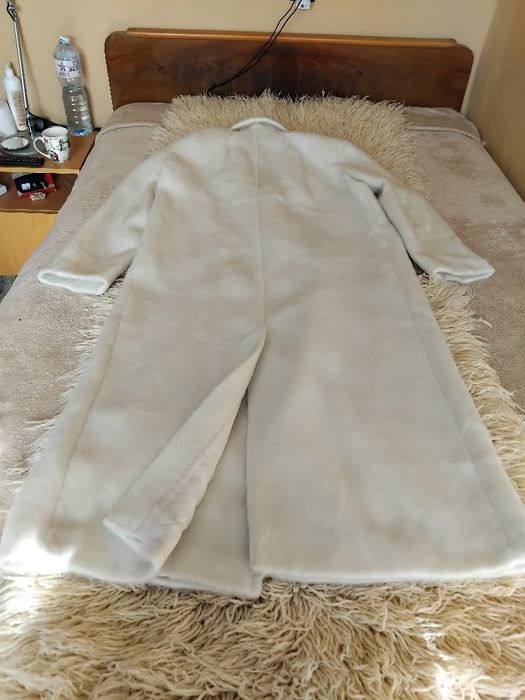 Палто в бял цвят рамер М/Л ново зимно уникален модел