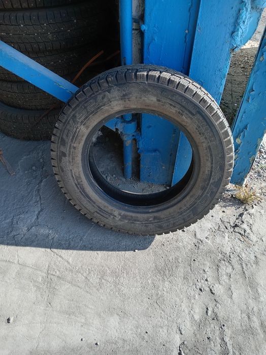 Продам шины зимние на газель