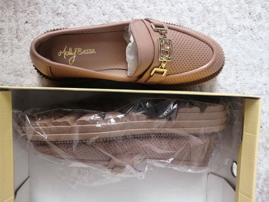 Продам новые туфли Турция