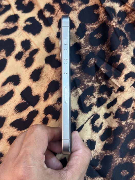Iphone 15 pro 128 gb