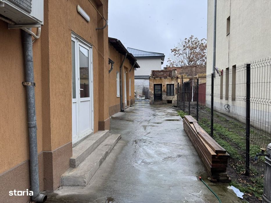 Casa cu curte de inchiriat | Cazare muncitori, livratori *metrou Basar