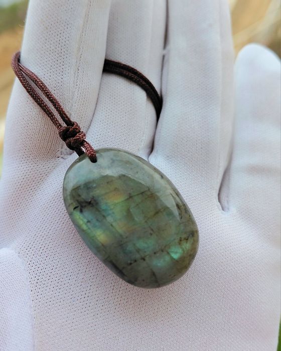 Кулоны  Камень Лабродор.