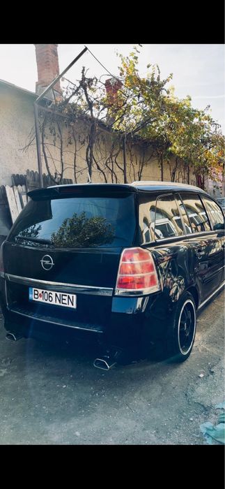 Opel Zafira  b Opc