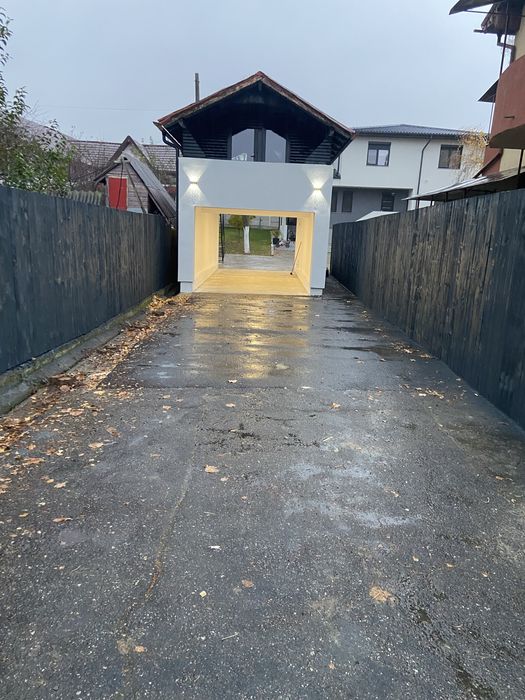 Casa + garaj  (bascov, micsunele, labusesti, balotesti, uiasca)