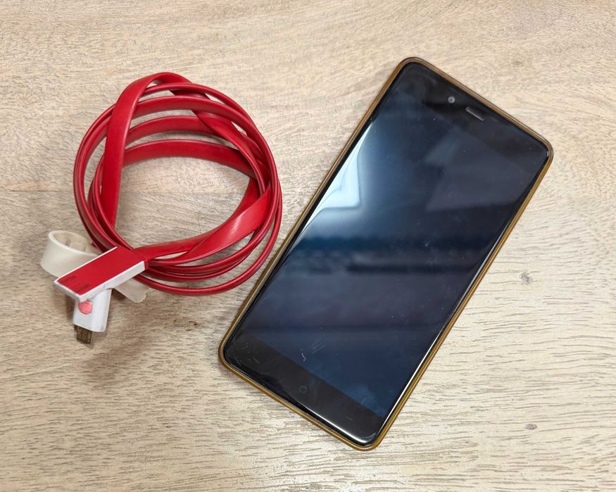 Мобильный телефон OnePlus X Android+оригинальная зарядка|От владельца