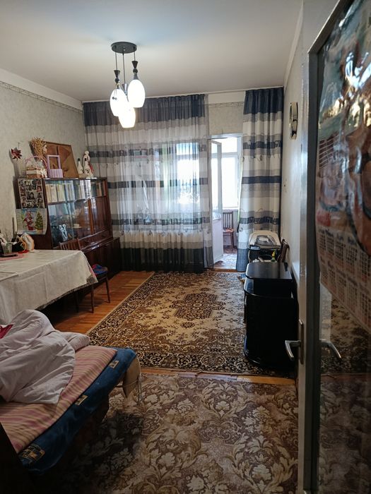 Продаётся квартира на Юнусабаде 19 квартал, своя.