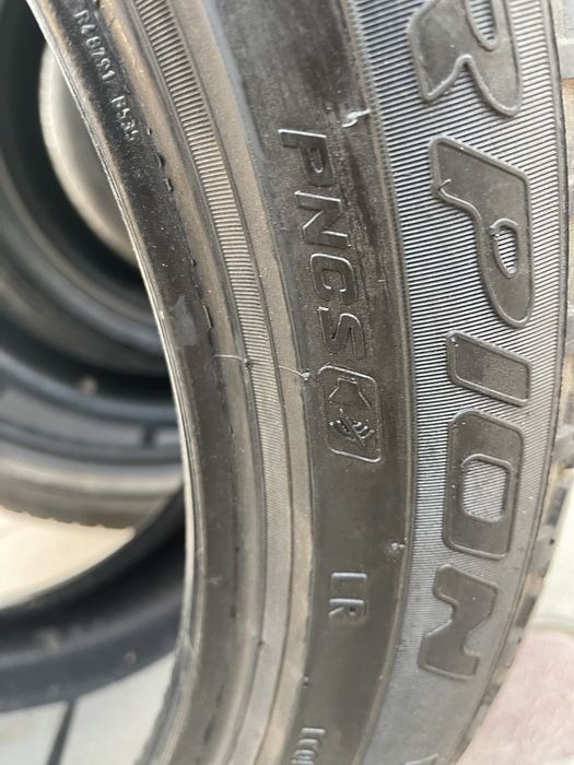 Резина 275/40/22