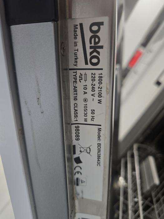 Masina de spalat vase Beko nefunctionabila