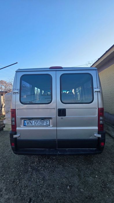 FIAT DUCATO 2002 , 6 locuri plus spatiu de transport marfa