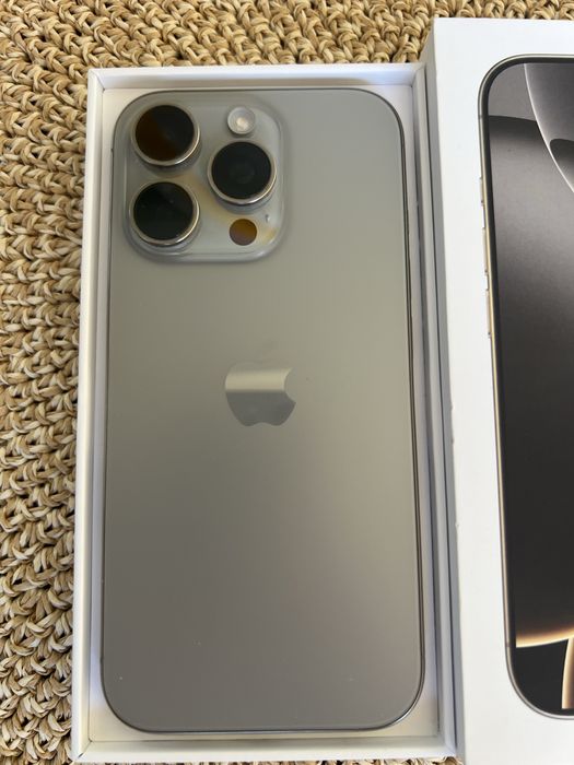 iPhone 16 Pro 128GB перфектен + гаранция