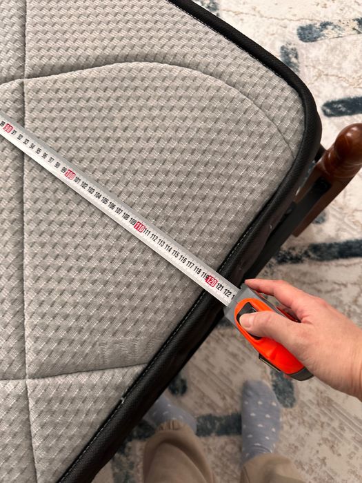 Кровать с матрасом