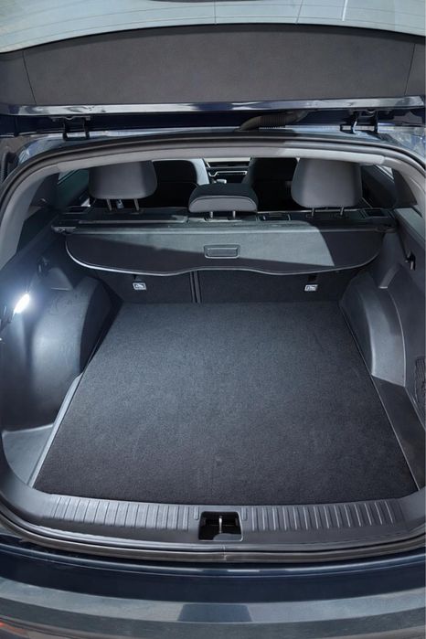 Кроссовер Geely Monjaro 2024 года