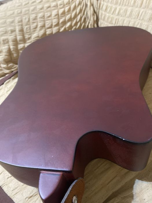 Аккустическая гитара “Kabat”