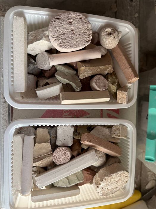 Mel glina kesak gulvata tozalangan foydali