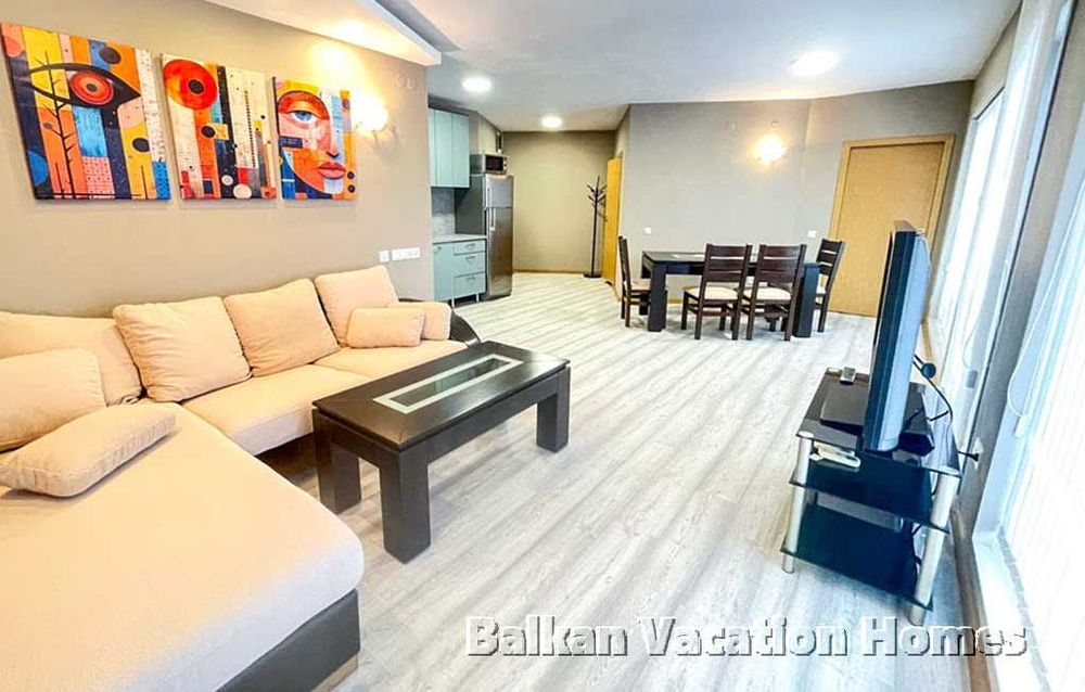 Продава се Тристаен апартамент в Бяла - 124 кв.м за 494 €/кв.м - Снимка #1