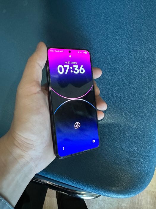 Смартфон Самсунг S22