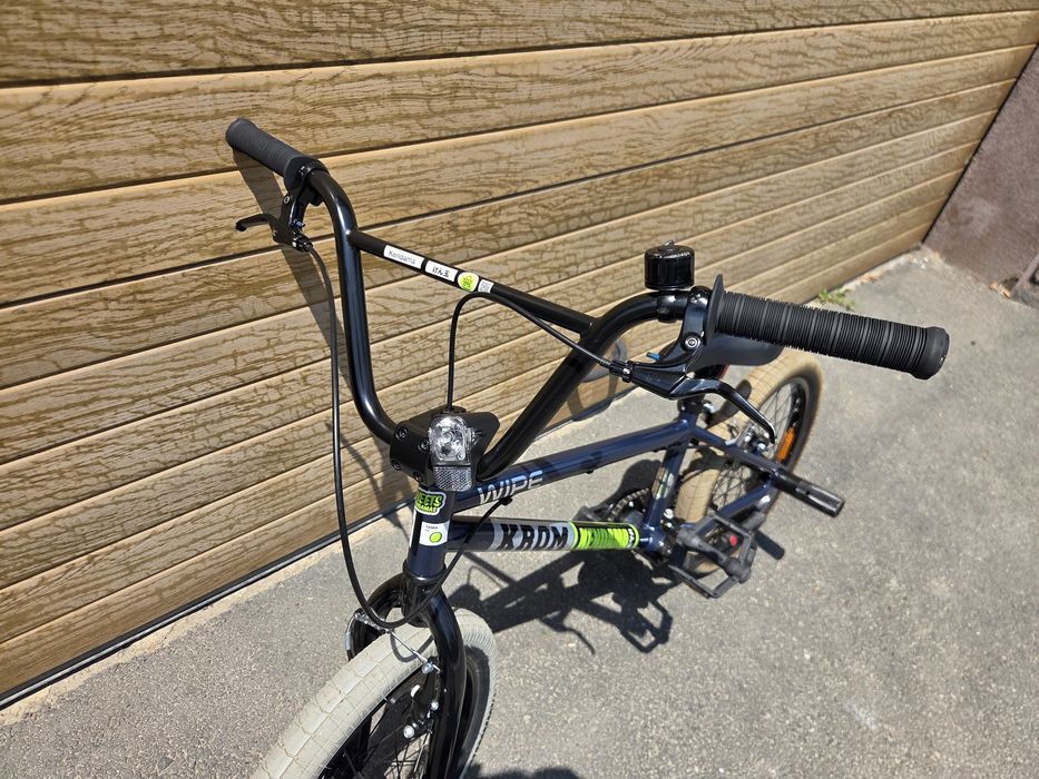 Bicicleta BMX Wipe 18