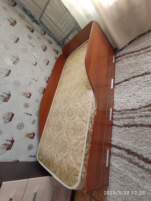 Кровать подростковая