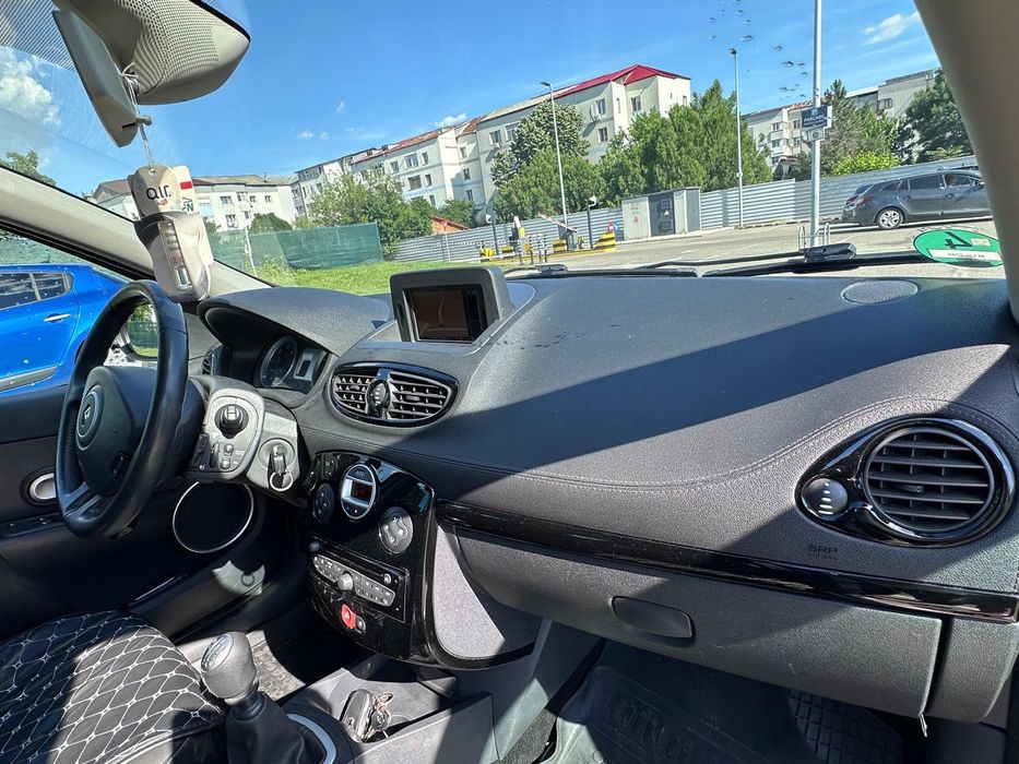 Renault clio 2012