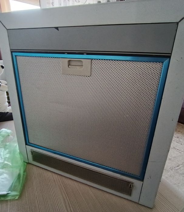 Продам вытяжку для кухни