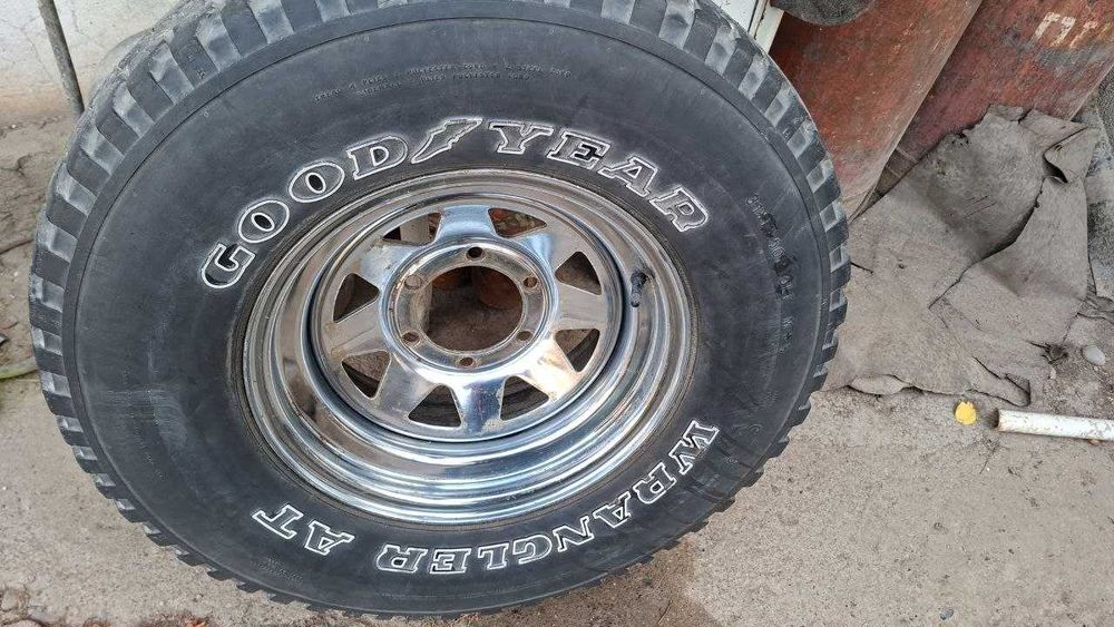 Запасное колесо для внедорожника размер 31×10.5×15 разболтовка 6×139.7