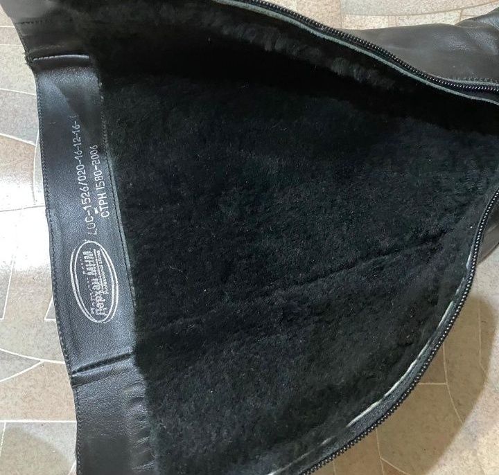 Продам зимние сапоги