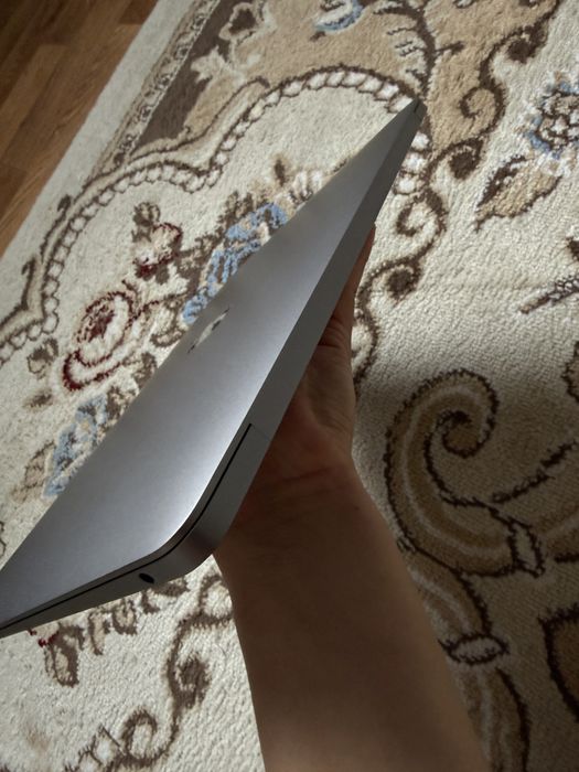 MACBOOK air 2020 на запчасть