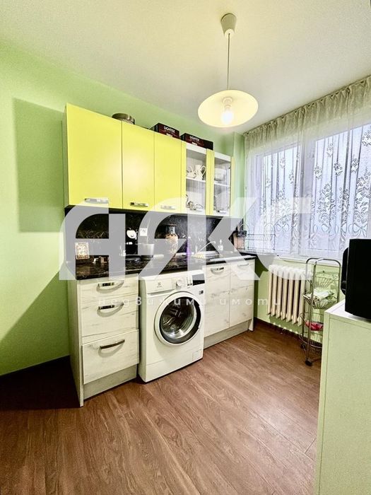 Дава се под наем Тристаен апартамент в София, Младост 1 - 85 кв.м за 747.66 € - Снимка #3