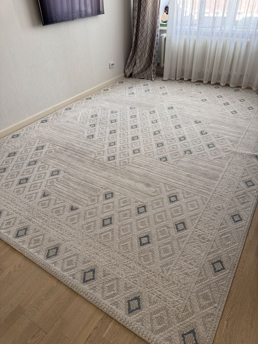 Продам ковер 300*400