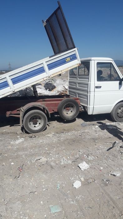 Извозване на строителни отпадъци, Изхвърляне на стари мебели с Хамали