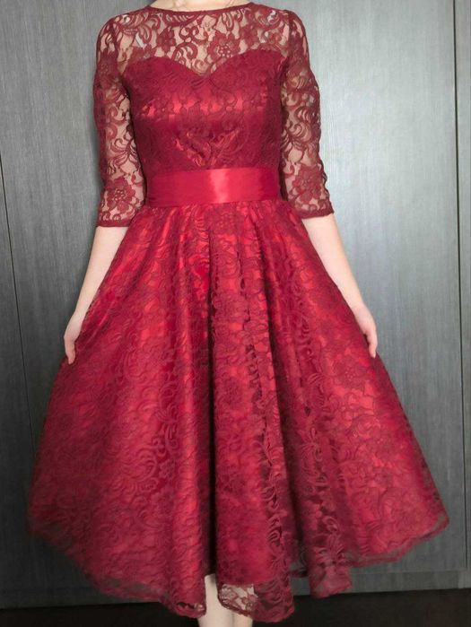 Продам платья женские