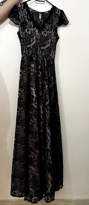 Rochie elegantă lungă din dantelă
