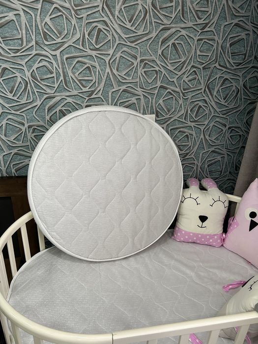 Продам детскую кроватку